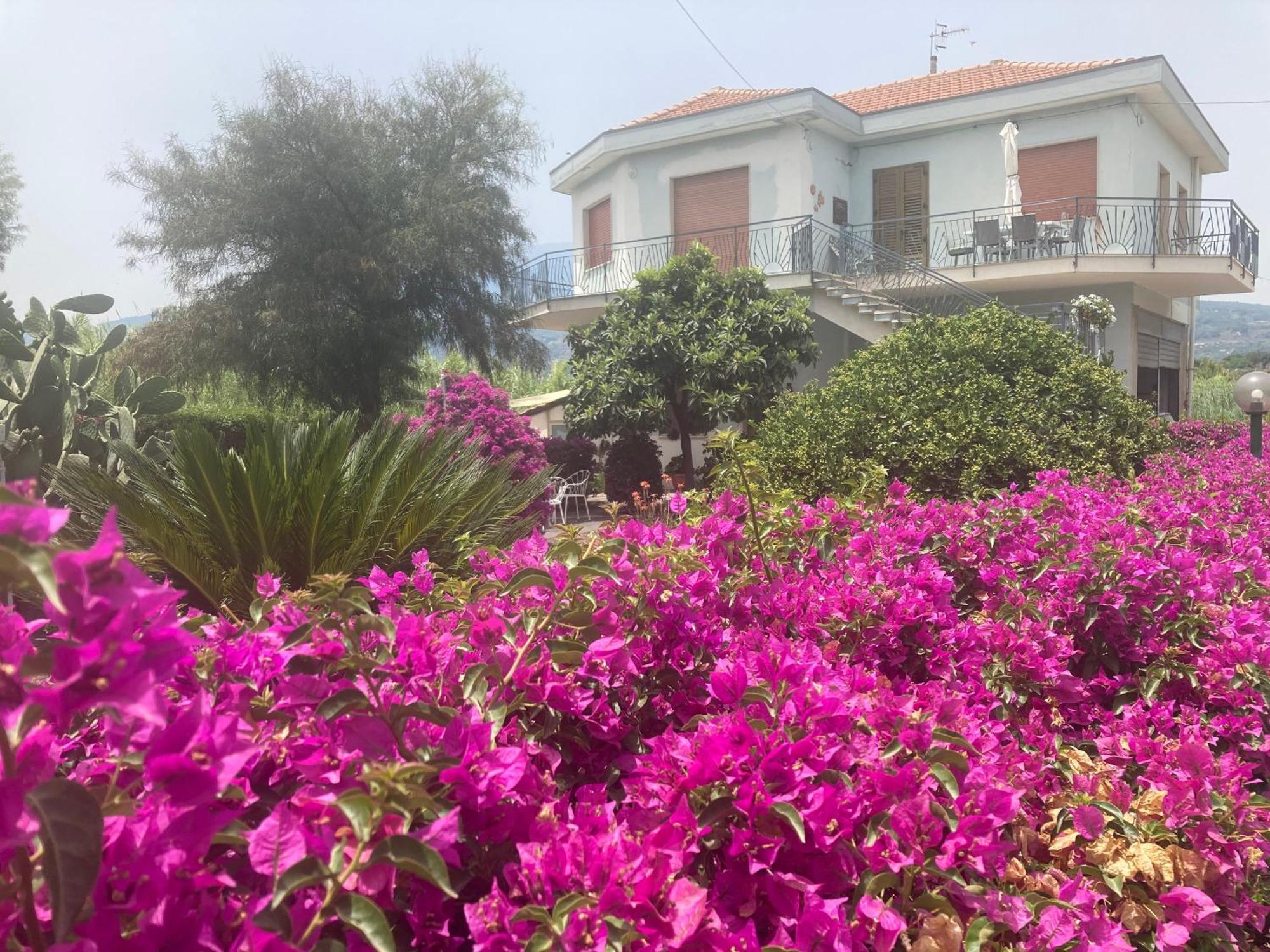 Villa Con Piscina Esclusiva Vista Etna Mascali Bagian luar foto