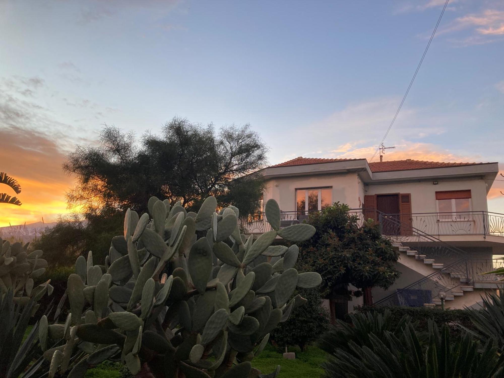 Villa Con Piscina Esclusiva Vista Etna Mascali Bagian luar foto